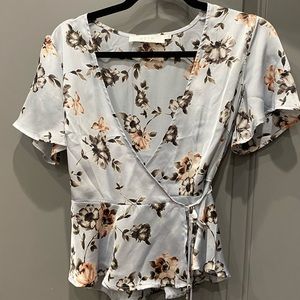 beautiful flutter wrap top